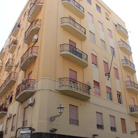 Alojamento de Acomodação e Pequeno-almoço La Maison Del Sole 4*