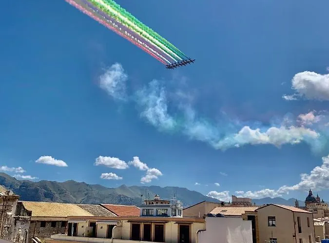 La Maison Del Sole Couette-café